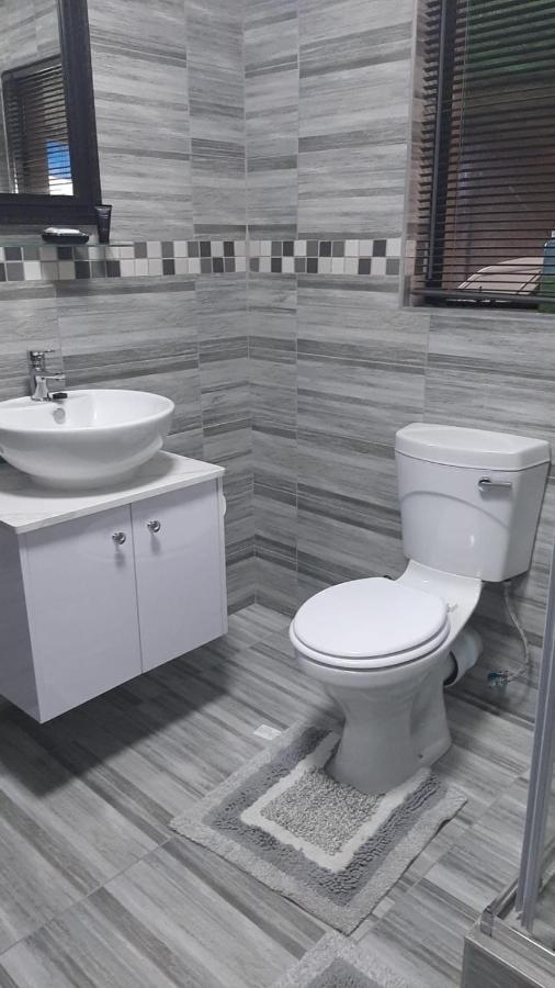 Ariah's And Self Catering East London